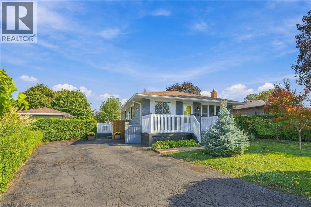 11 Dawn Road, St. Catharines, Ontario  L2N 4M7 - Photo 2 - 40871509