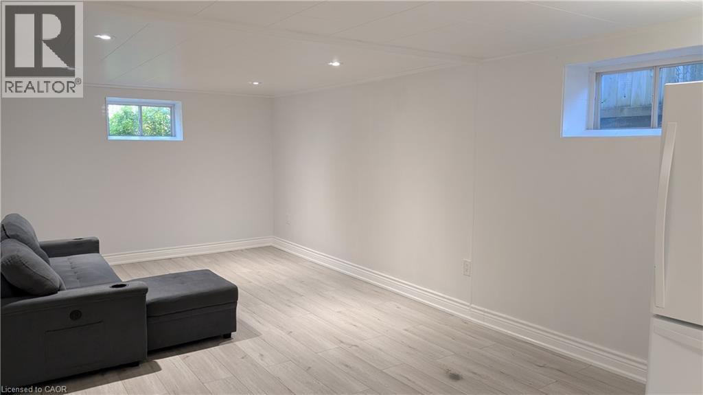 54 Winchester Boulevard Unit# Lower, Hamilton, Ontario  L8T 2M8 - Photo 4 - 40871112