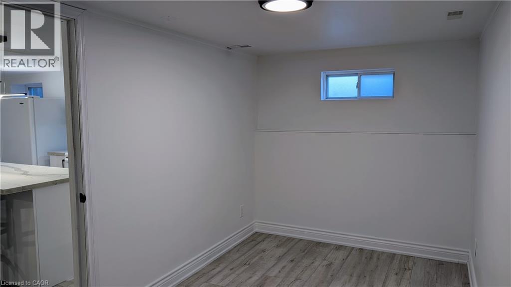 54 Winchester Boulevard Unit# Lower, Hamilton, Ontario  L8T 2M8 - Photo 9 - 40871112