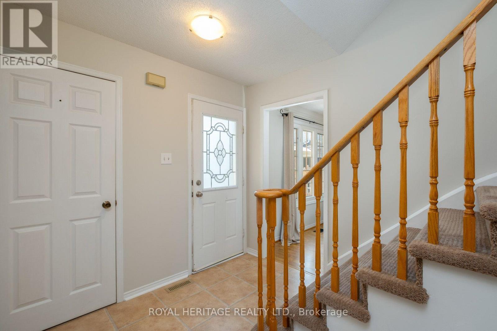 8 Dakin Drive, Ajax, Ontario L1T 2R7 - Photo 8 - E14081262