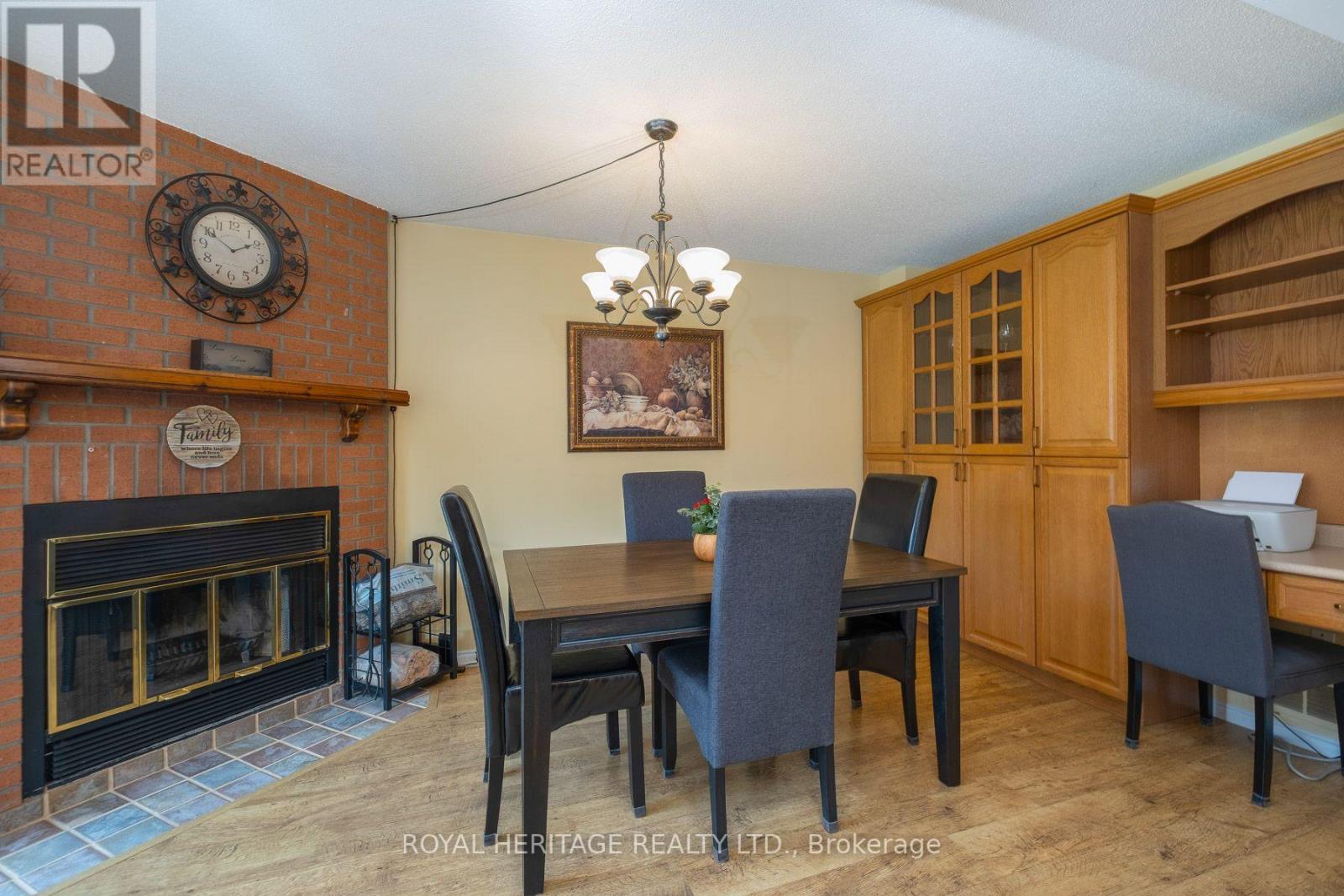 8 Dakin Drive, Ajax, Ontario L1T 2R7 - Photo 9 - E14081262