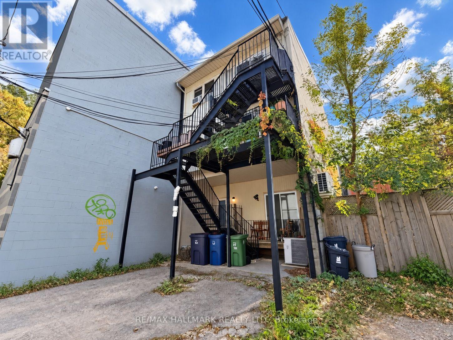 1304 Queen Street E, Toronto, Ontario  M4L 1C4 - Photo 4 - E14081286