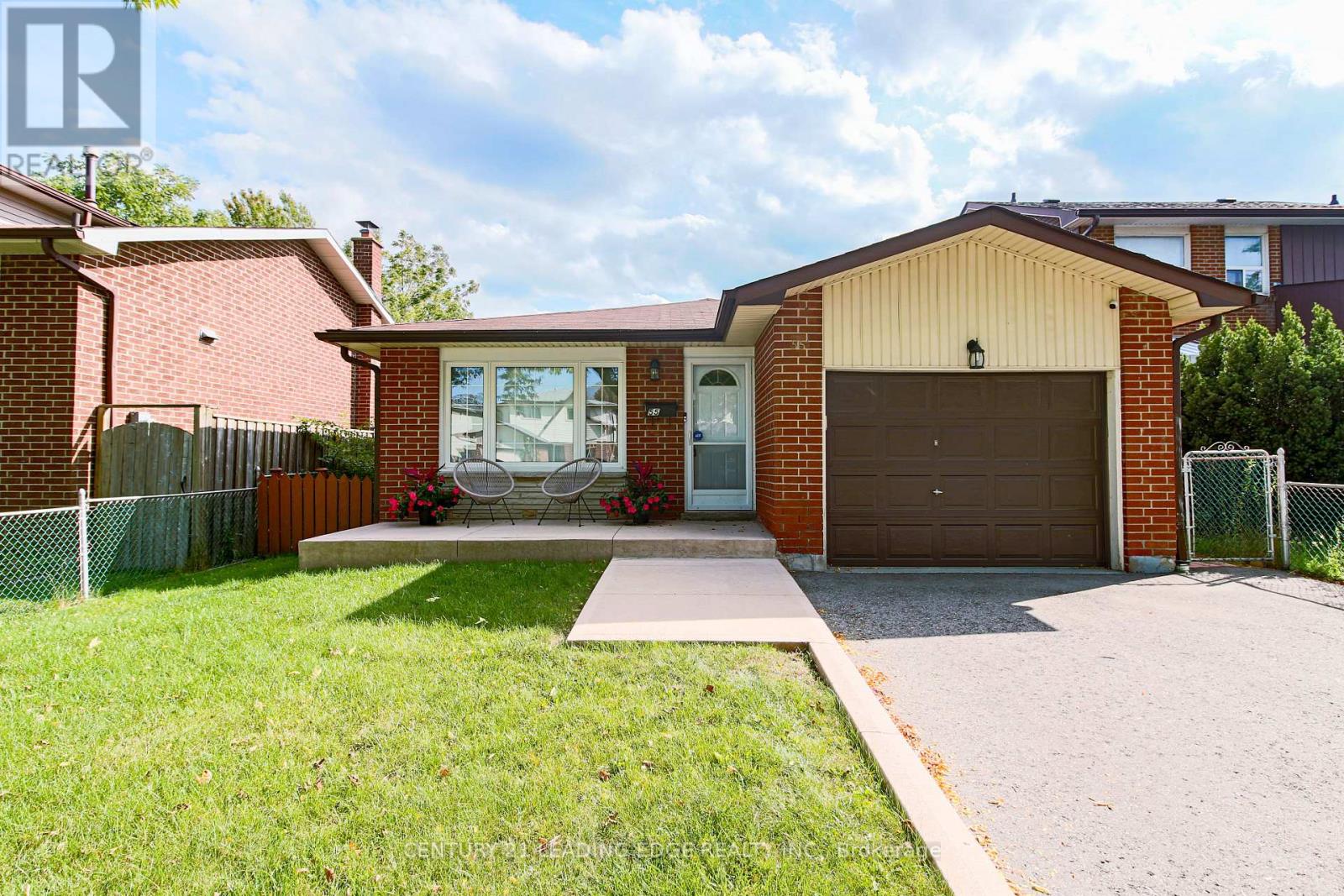 55 Mammoth Hall Trail, Toronto, Ontario  M1B 1P5 - Photo 2 - E14081302