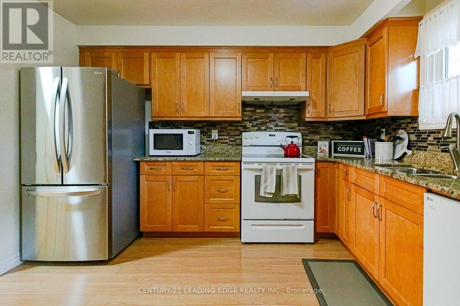 55 Mammoth Hall Trail, Toronto, Ontario  M1B 1P5 - Photo 23 - E14081302