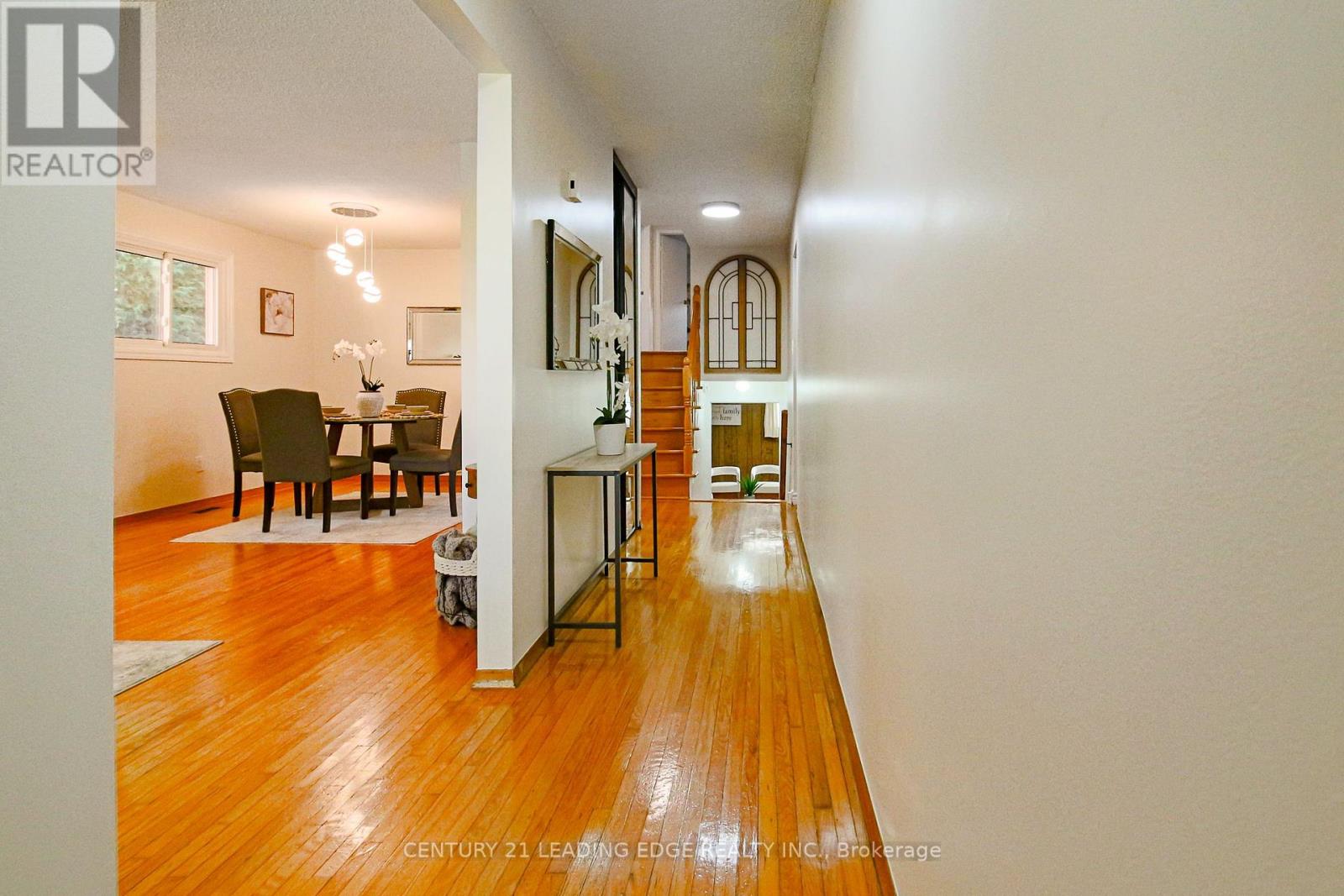 55 Mammoth Hall Trail, Toronto, Ontario  M1B 1P5 - Photo 4 - E14081302