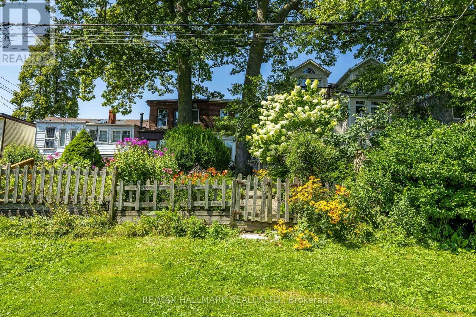 55 Waverley Road, Toronto, Ontario  M4L 3T2 - Photo 20 - E14081394