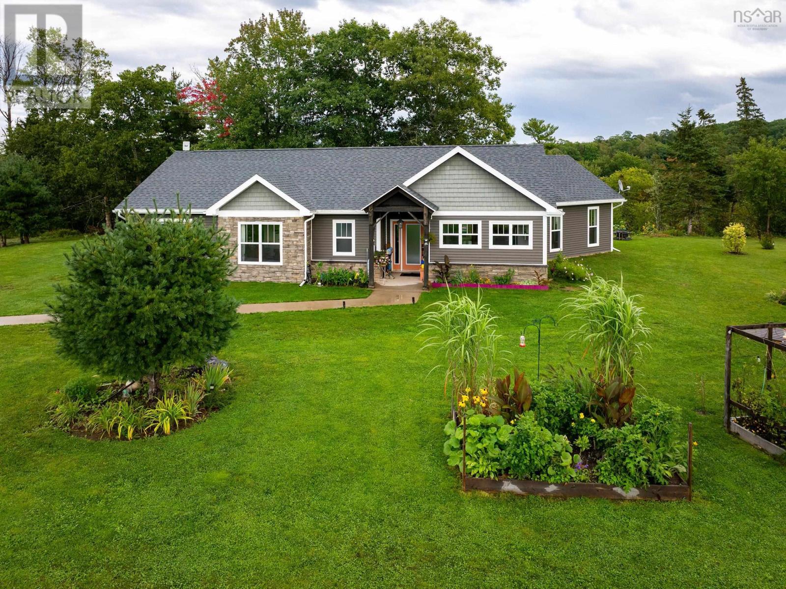 48 Festival Lane, Mackay Siding, Nova Scotia  B0N 2J0 - Photo 47 - 202625817