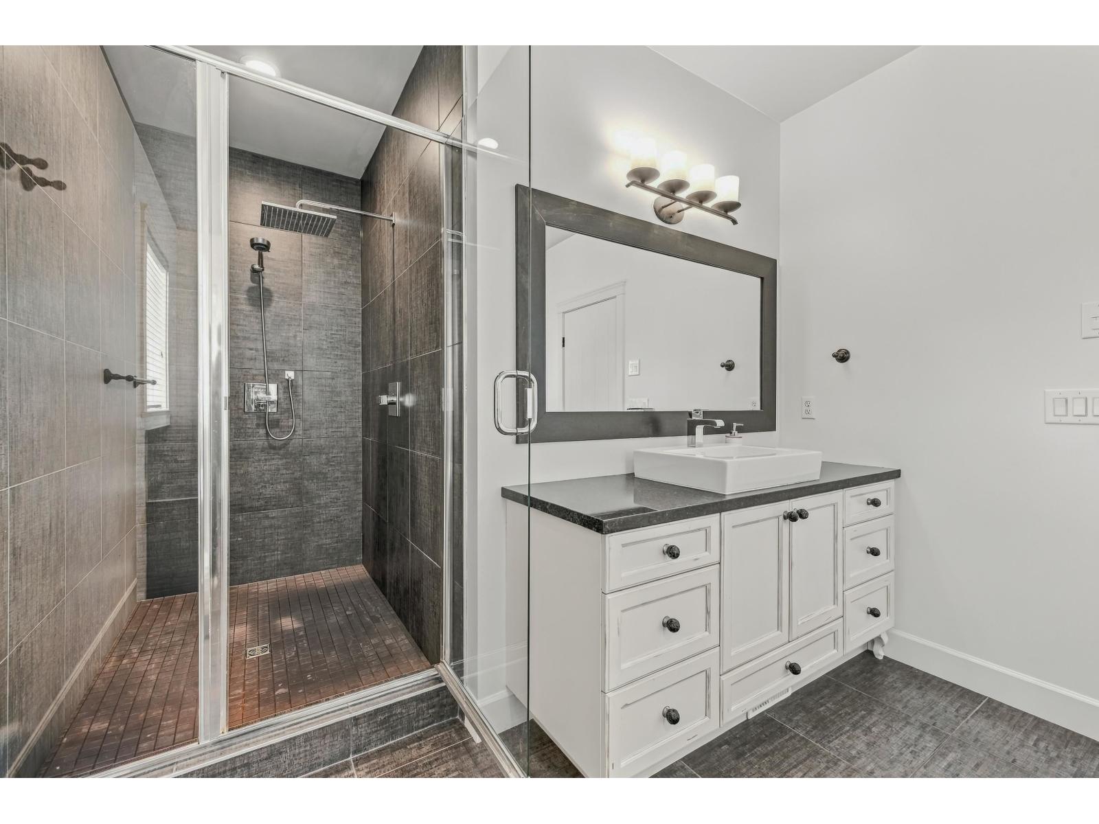 35159 Mcewen Avenue, Mission, British Columbia  V2V 6R4 - Photo 28 - R3152344
