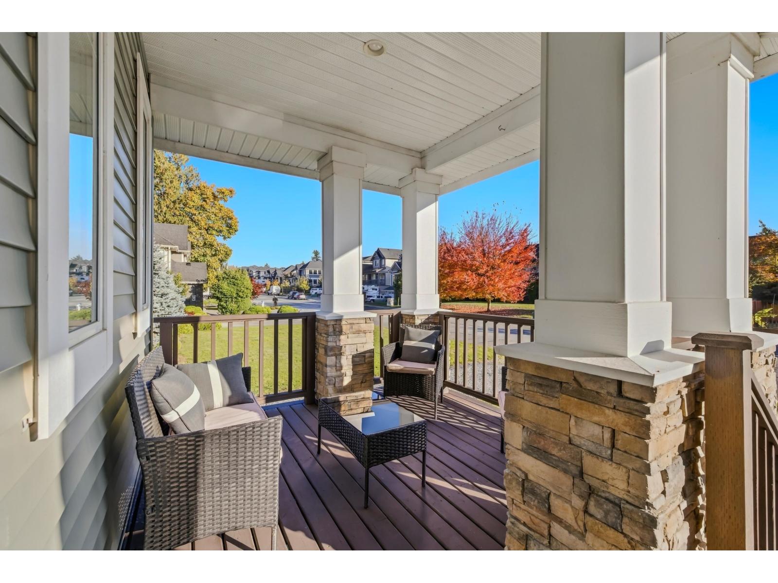 35159 Mcewen Avenue, Mission, British Columbia  V2V 6R4 - Photo 5 - R3152344