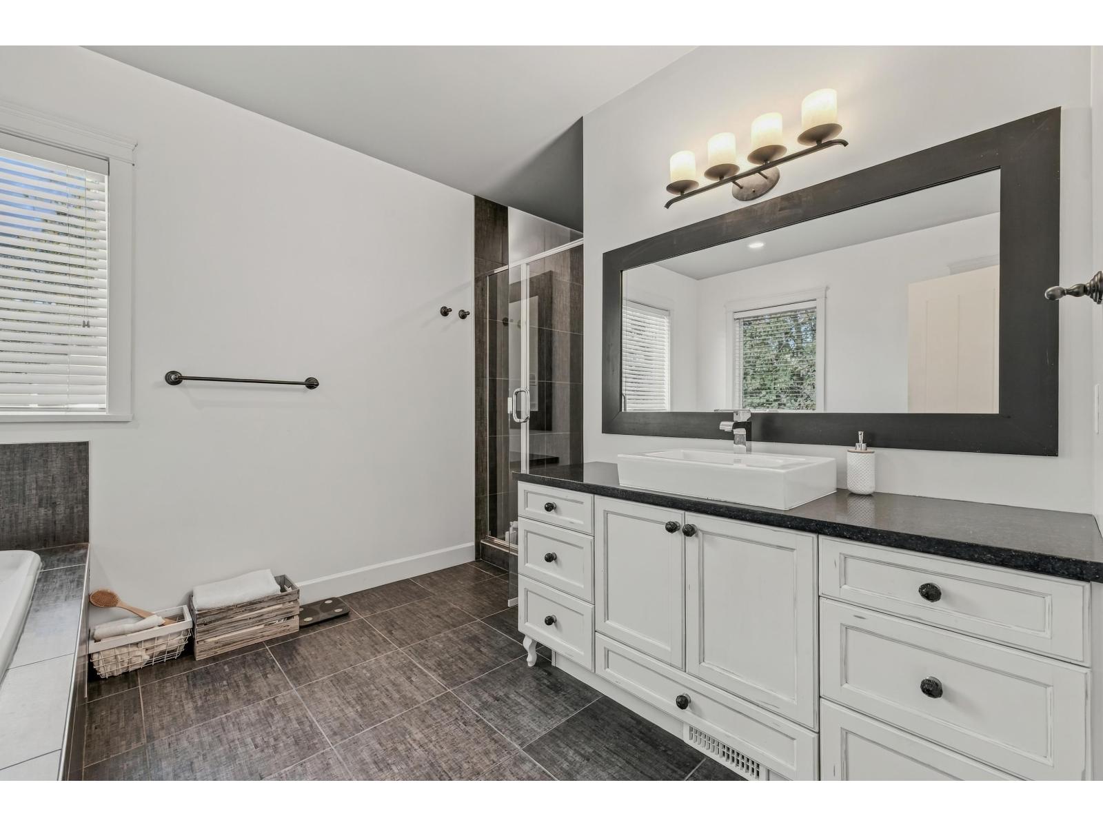 35159 Mcewen Avenue, Mission, British Columbia  V2V 6R4 - Photo 26 - R3152344
