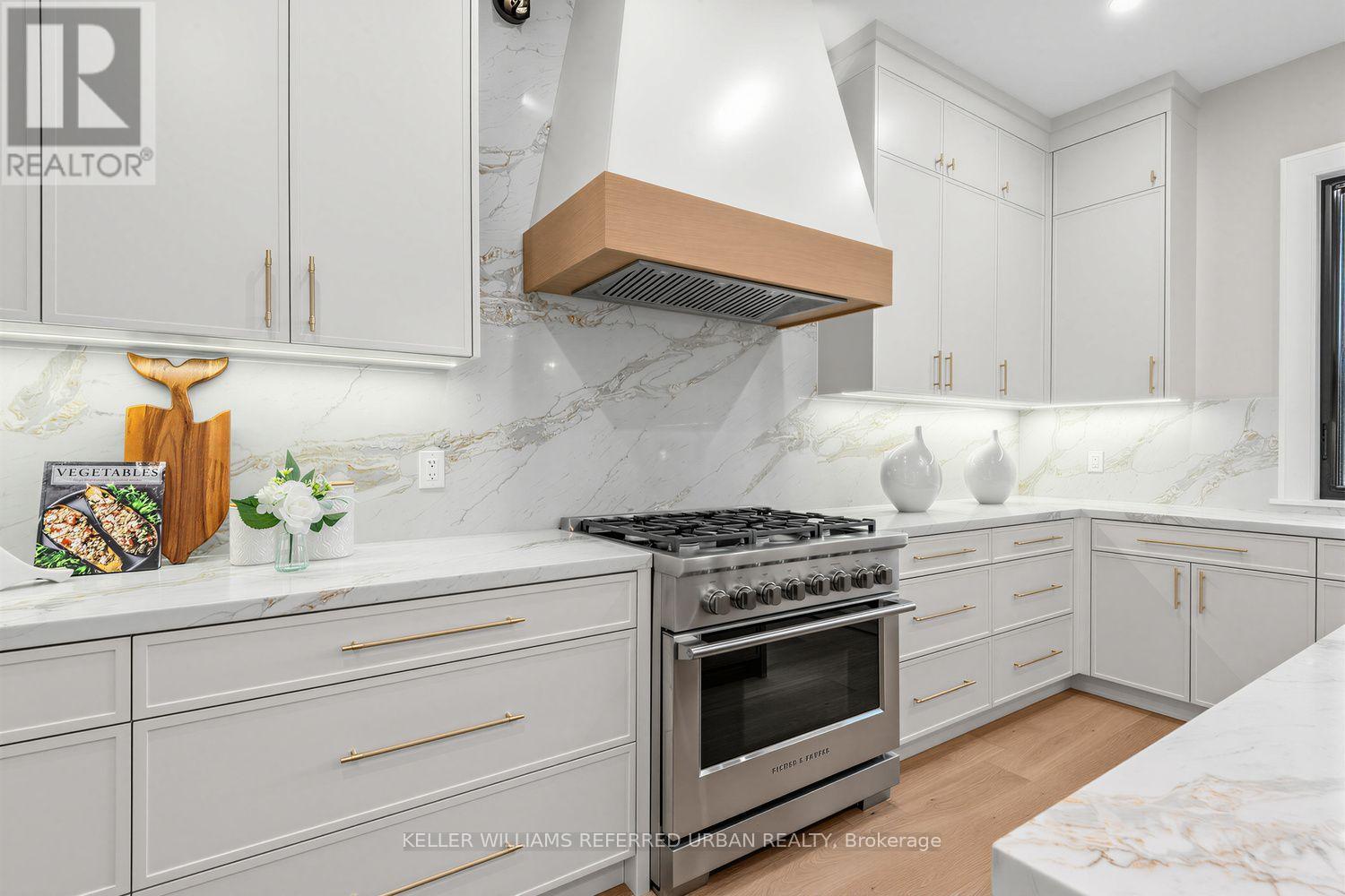 160 Lawrence Avenue, Richmond Hill (Harding), Ontario  L4C 1Z5 - Photo 14 - N14081266