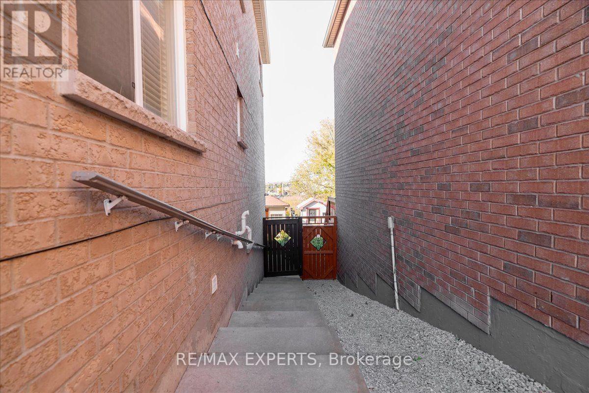 147 Armstrong Crescent, Bradford West Gwillimbury (Bradford), Ontario  L3Z 0L3 - Photo 38 - N14081364