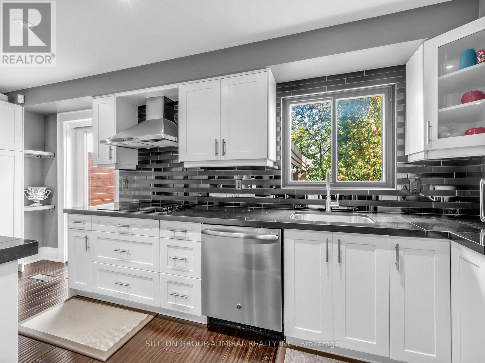 18 Riviera Drive, Vaughan (Glen Shields), Ontario  L4K 2J1 - Photo 16 - N14081398