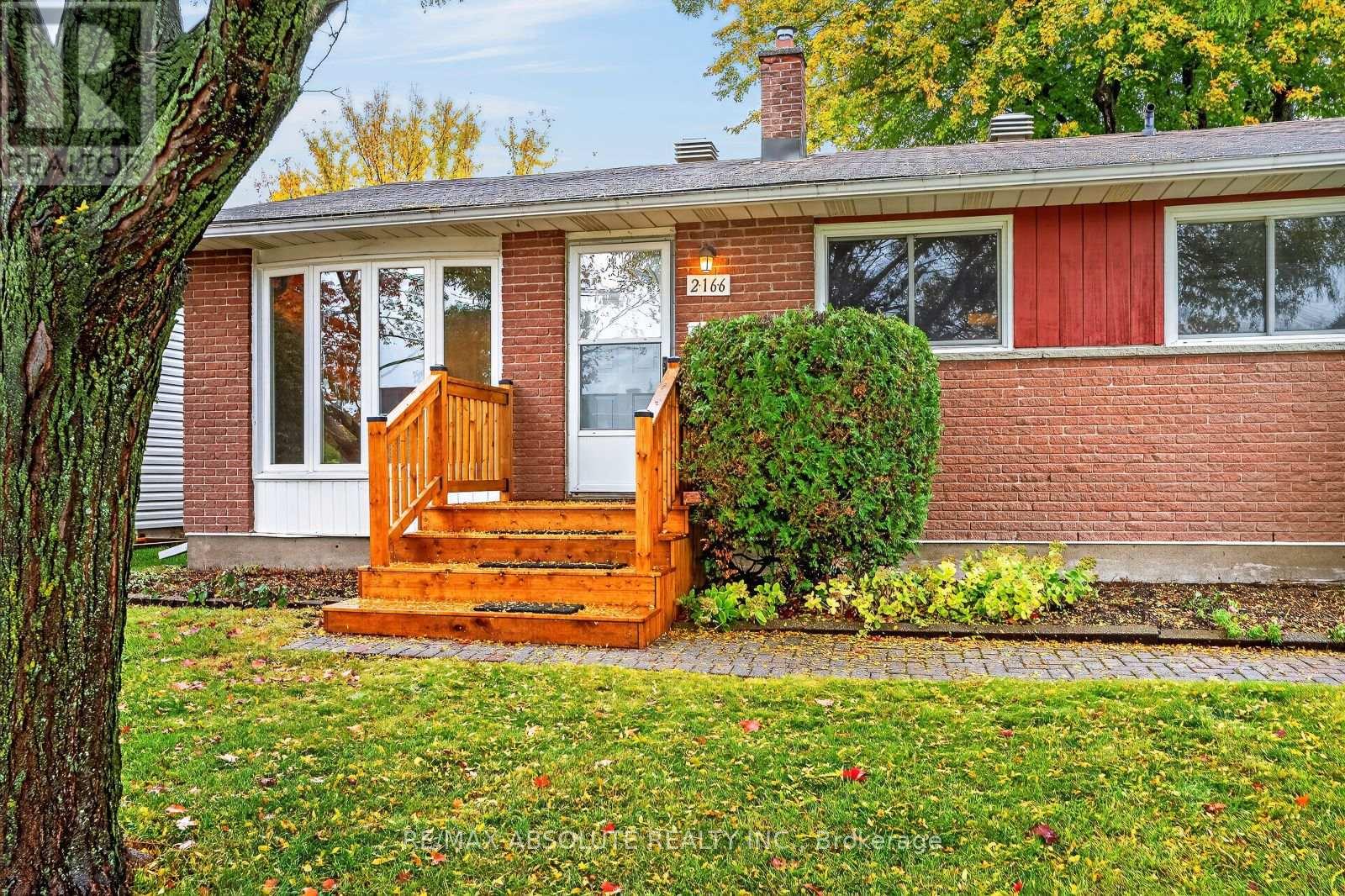 2166 Monson Crescent, Ottawa, Ontario  K1J 6A8 - Photo 5 - X14081376