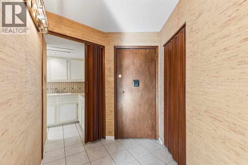 303, 629 Royal Avenue SW, Calgary, Alberta  T2S 0G2 - Photo 4 - A2351101