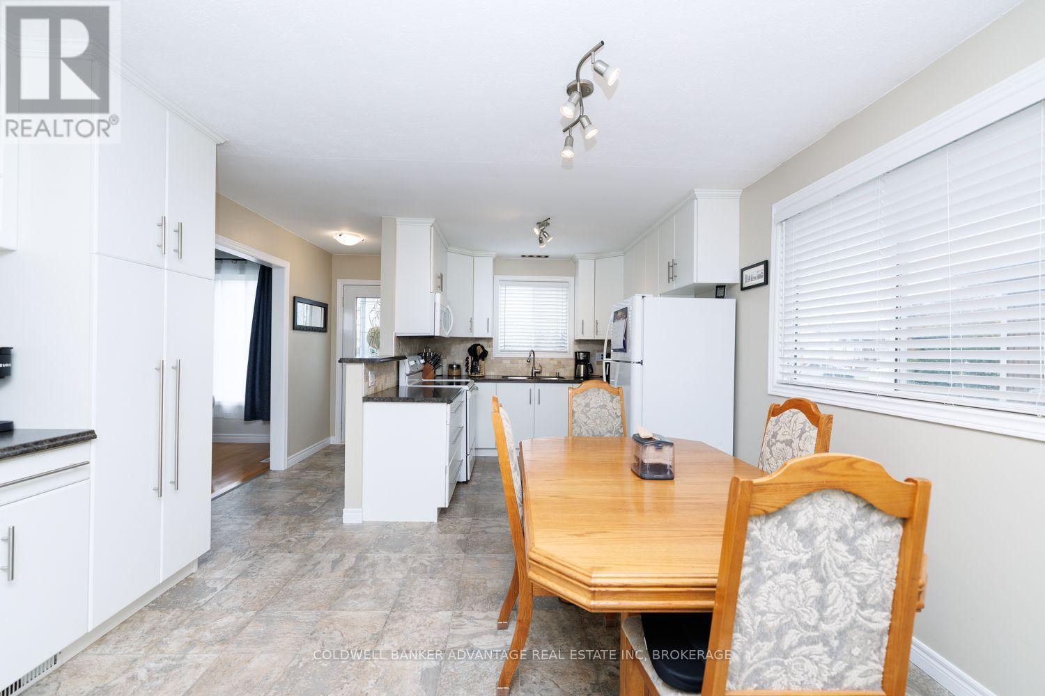 27 Chantal Court, Welland, Ontario  L3B 5V3 - Photo 10 - X14081458