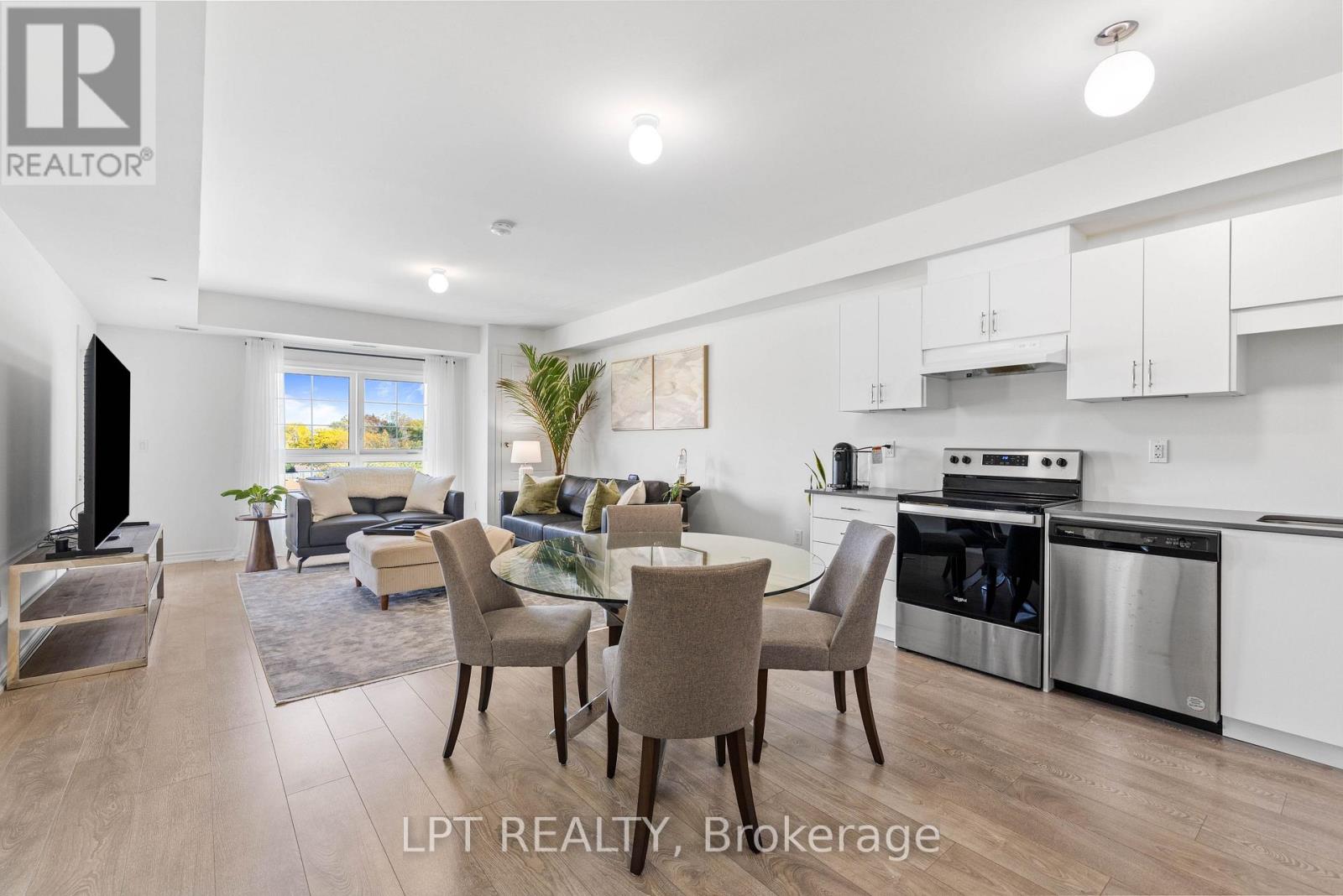 407 - 110 GREW BOULEVARD, Georgina, Ontario