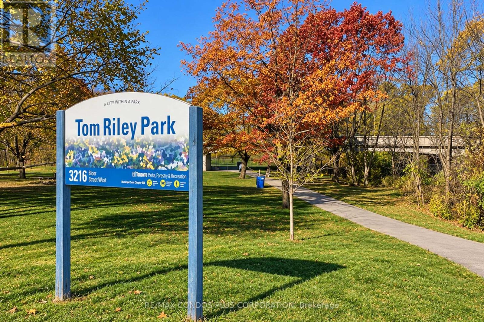 2009 - 1300 Islington Avenue, Toronto, Ontario  M9A 5C4 - Photo 42 - W14080354
