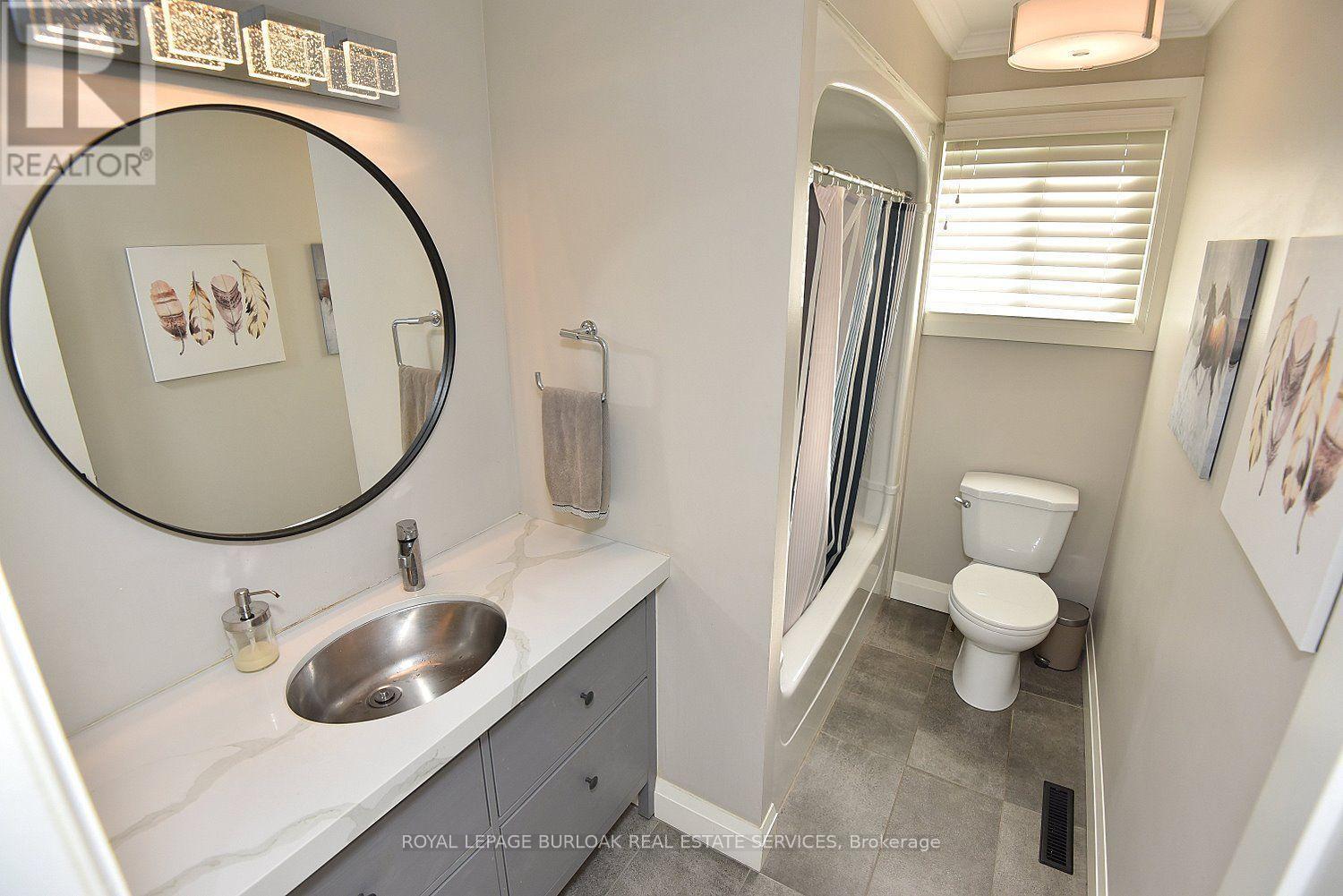 699 Castleguard Crescent, Burlington, Ontario  L7N 2W7 - Photo 34 - W14081280