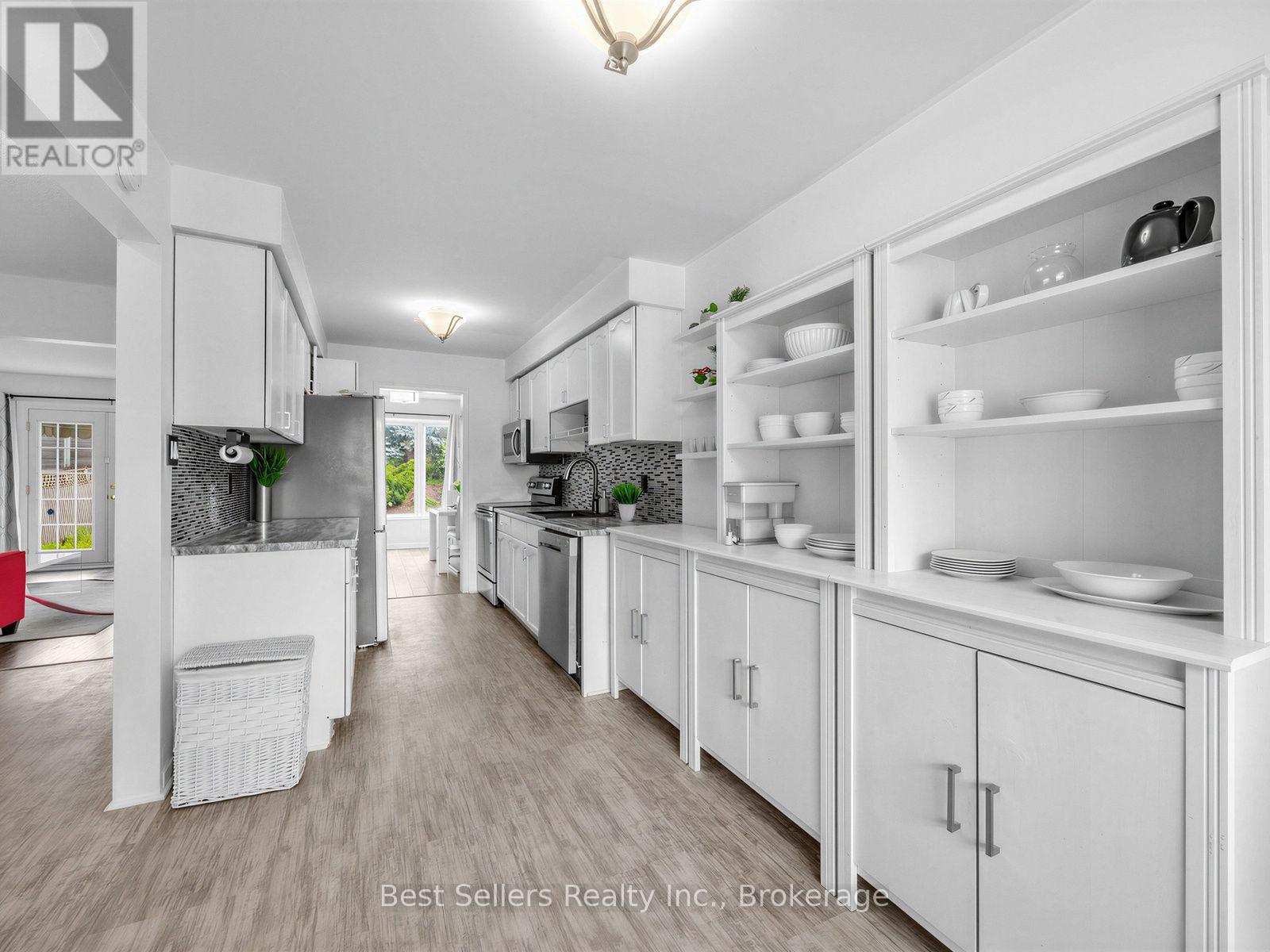 234 Lech Walesa Drive, Mississauga (Fairview), Ontario  L5B 3H3 - Photo 15 - W14081438