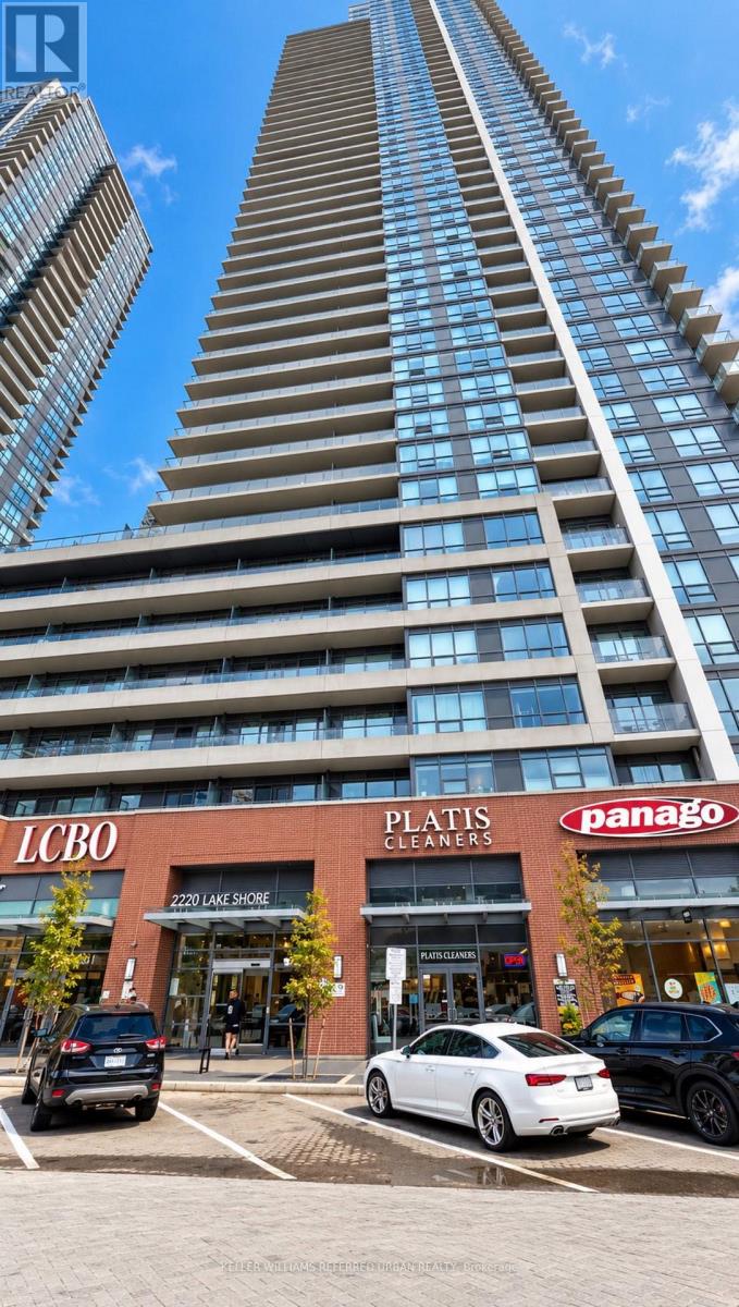 2220 LAKESHORE BOULEVARD, Toronto, Ontario