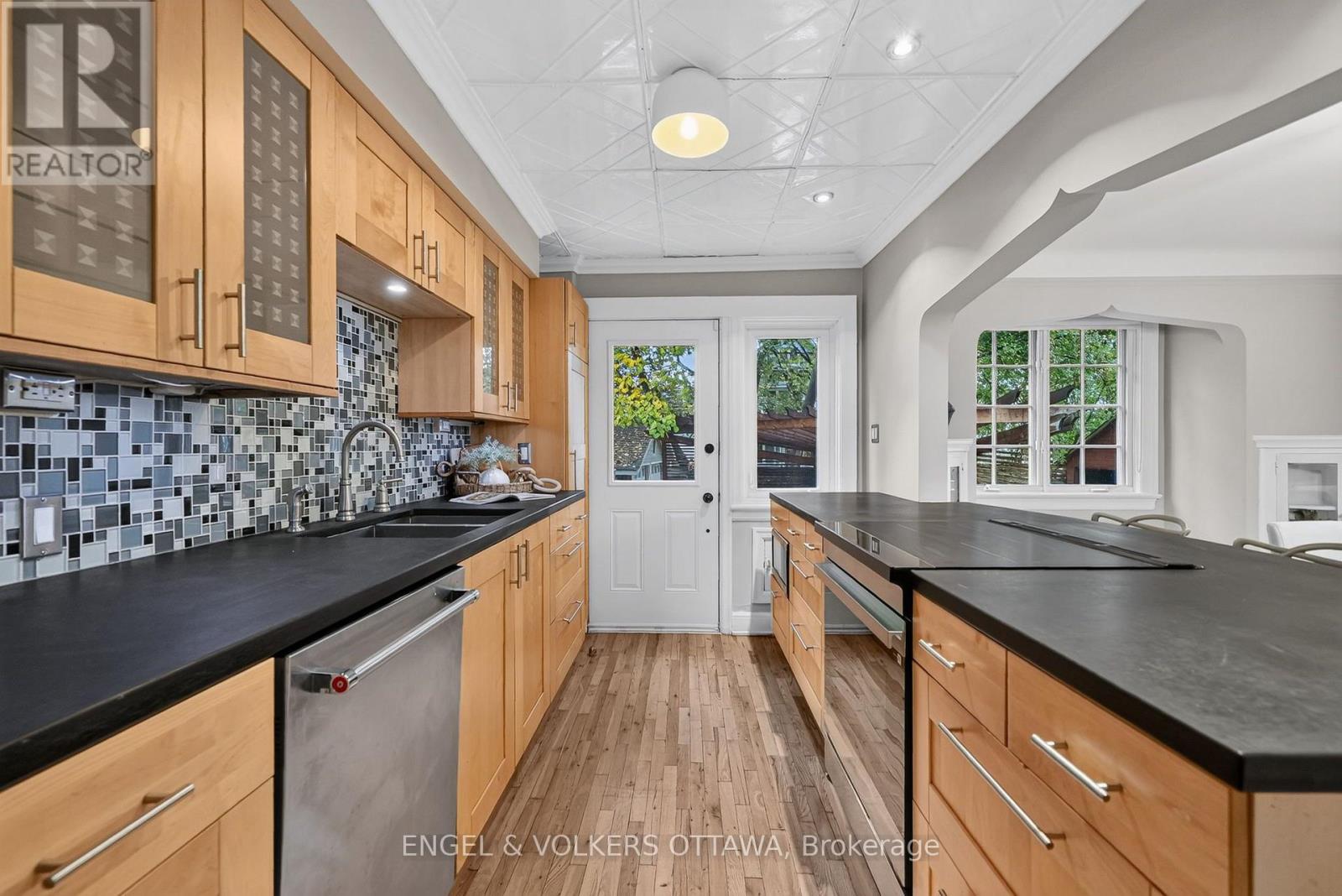 61 Muriel Street, Ottawa, Ontario  K1S 4C9 - Photo 12 - X14081236