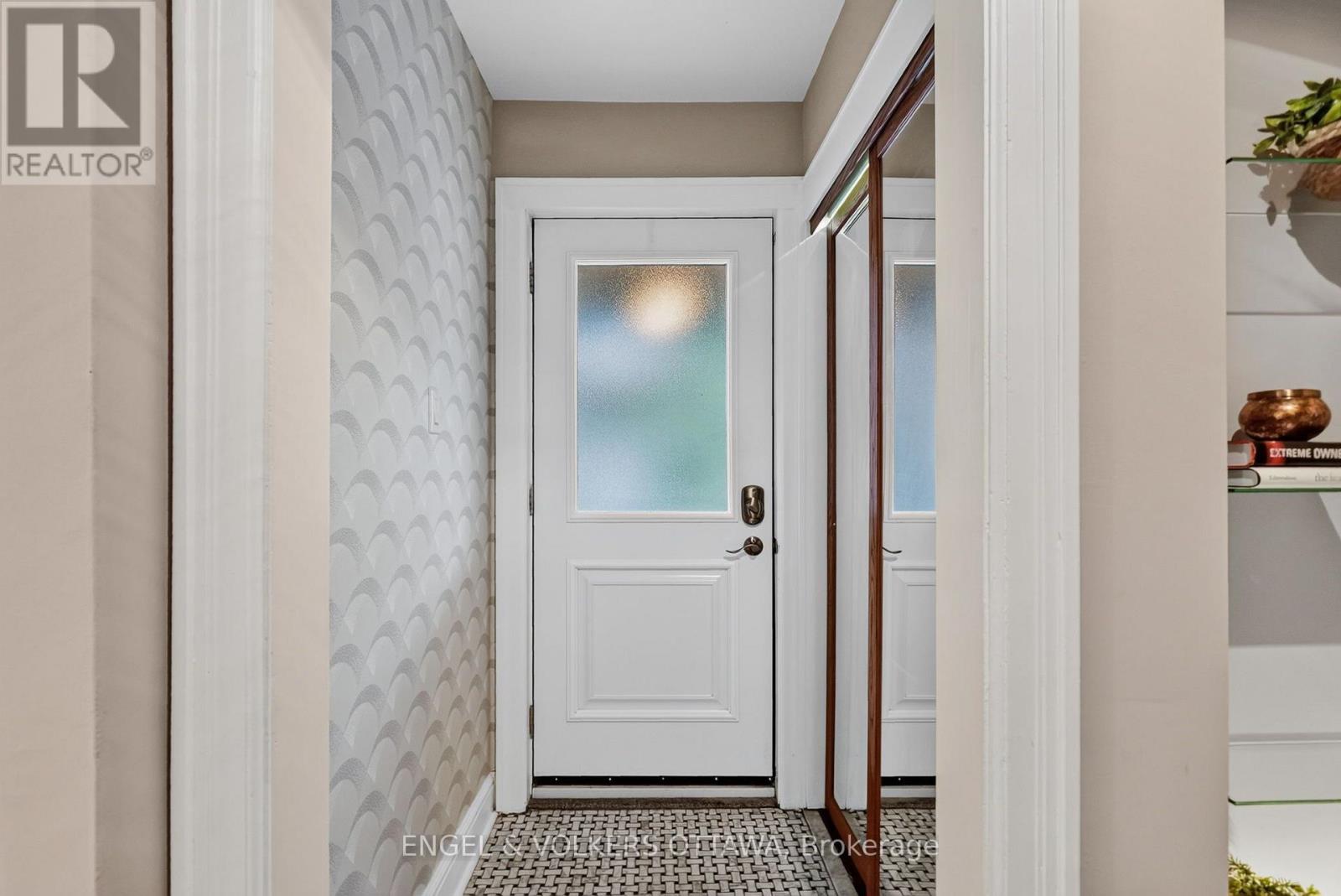 61 Muriel Street, Ottawa, Ontario  K1S 4C9 - Photo 4 - X14081236