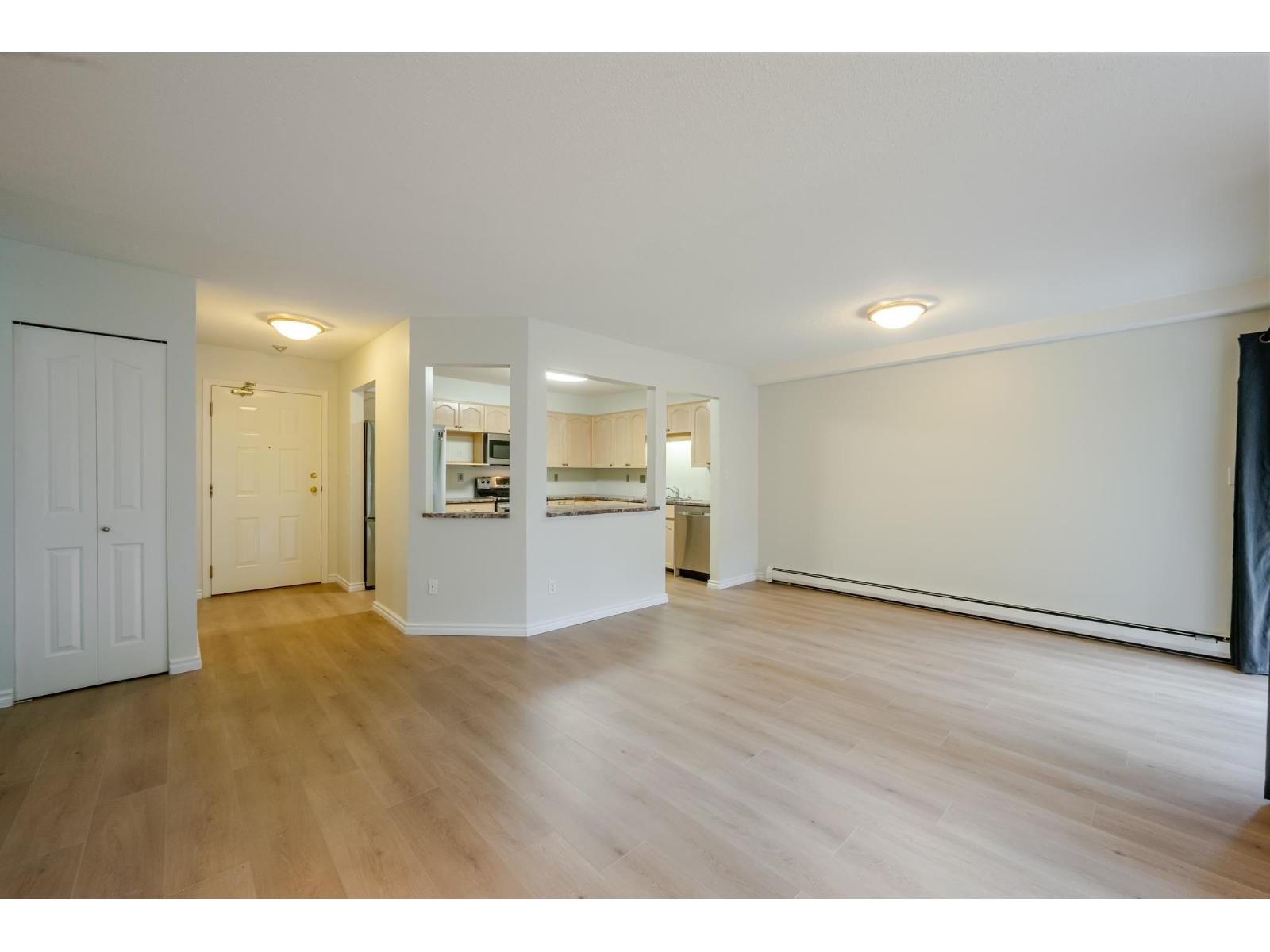102 2491 Gladwin Road, Abbotsford, British Columbia  V2T 3N8 - Photo 8 - R3174507