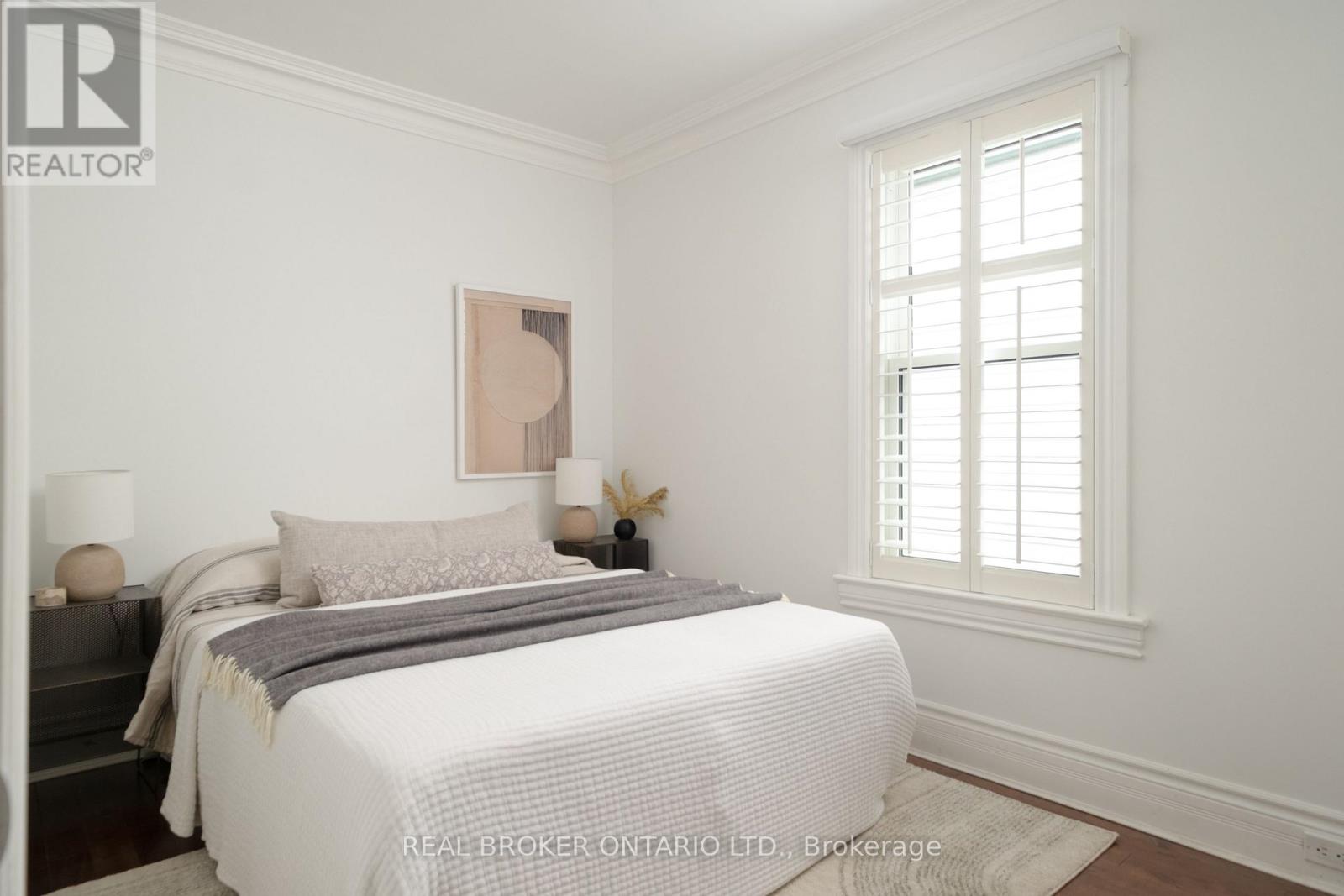 550 Milverton Boulevard, Toronto, Ontario  M4C 1X5 - Photo 14 - E14080168