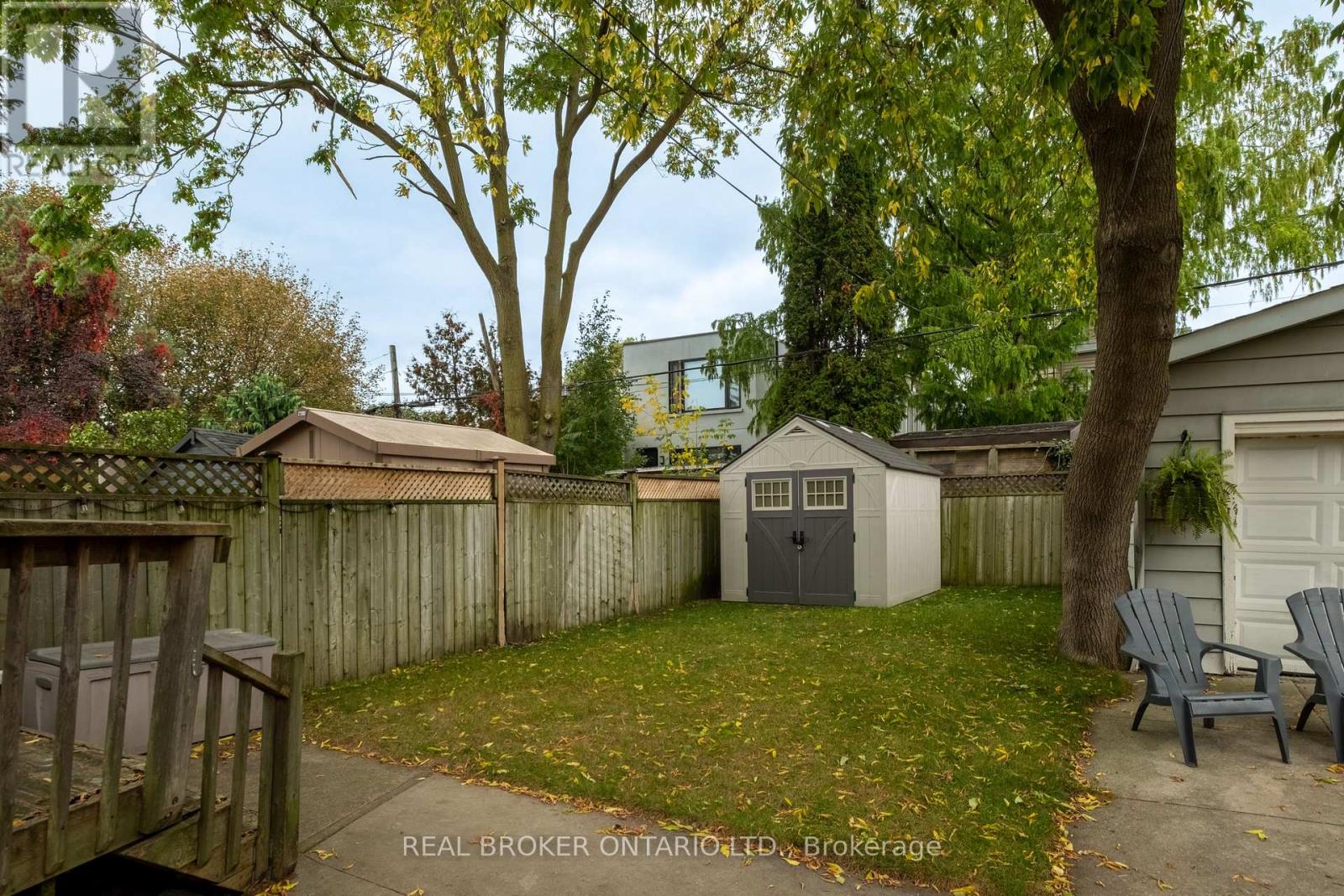550 Milverton Boulevard, Toronto, Ontario  M4C 1X5 - Photo 20 - E14080168