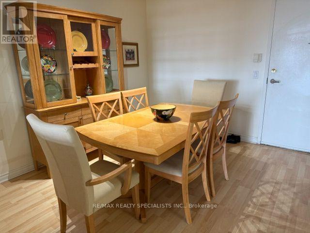 1502 - 200 Burnhamthorpe Road E, Mississauga, Ontario  L5A 4L4 - Photo 6 - W14034258