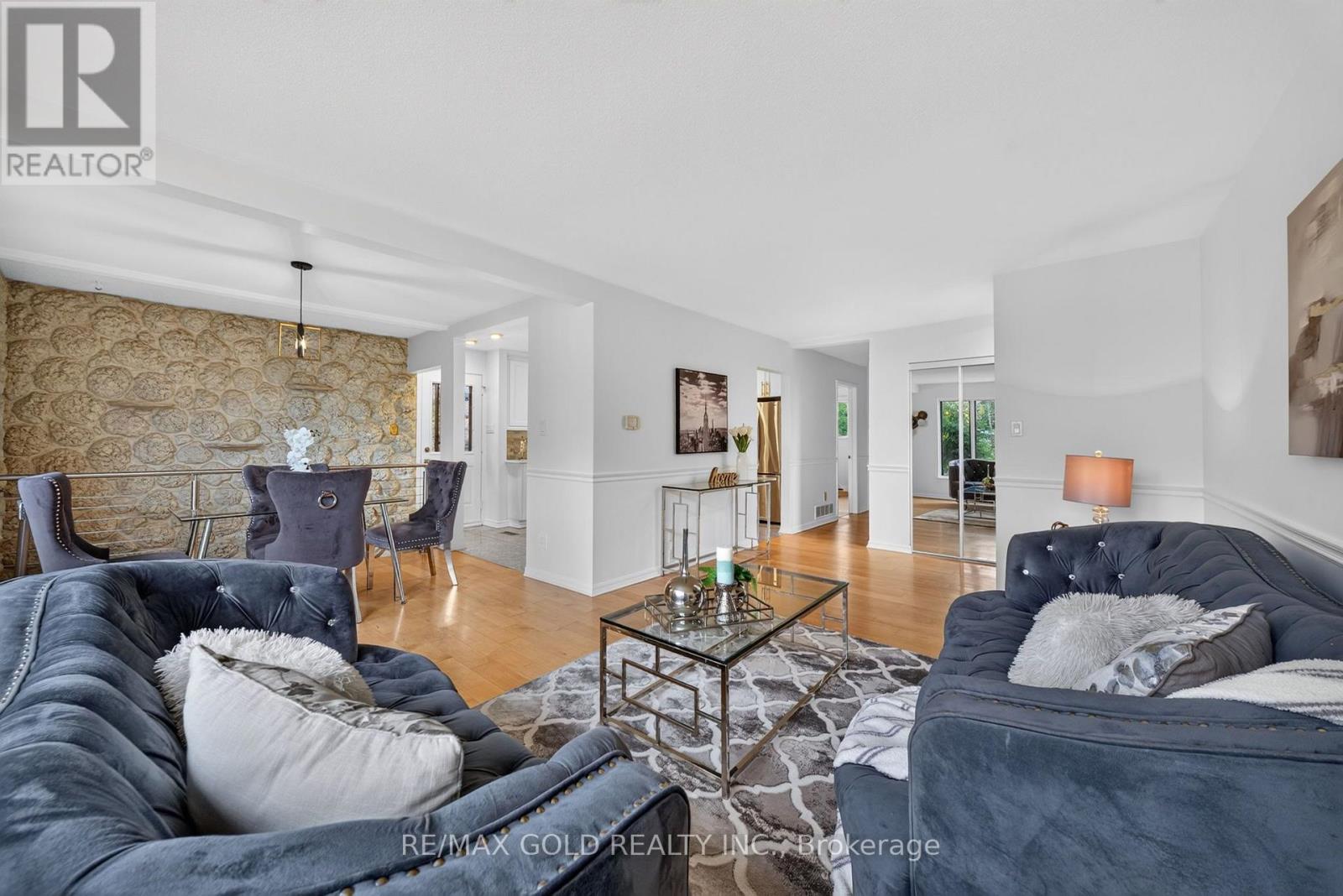 722 Balmoral Drive, Brampton (Avondale), Ontario  L6T 1X4 - Photo 11 - W14080990