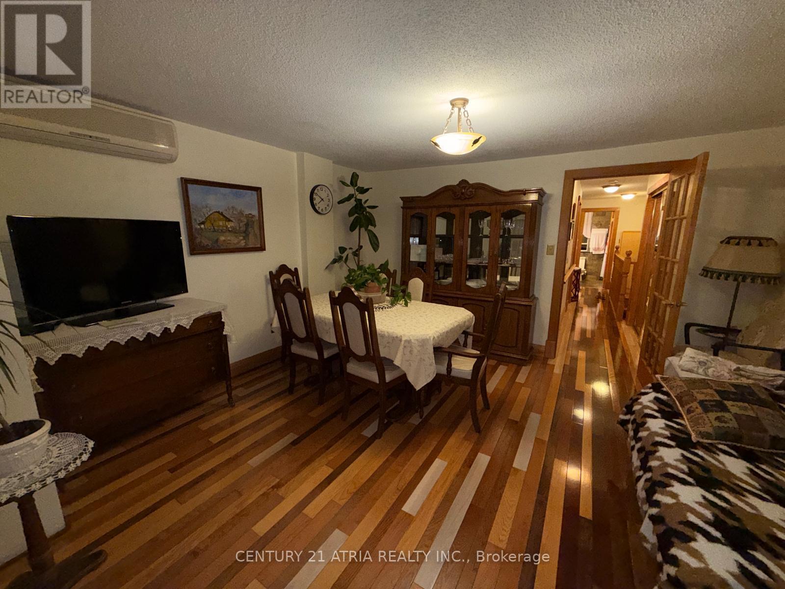 74 Millicent Street, Toronto, Ontario  M6H 1W4 - Photo 2 - W14081192