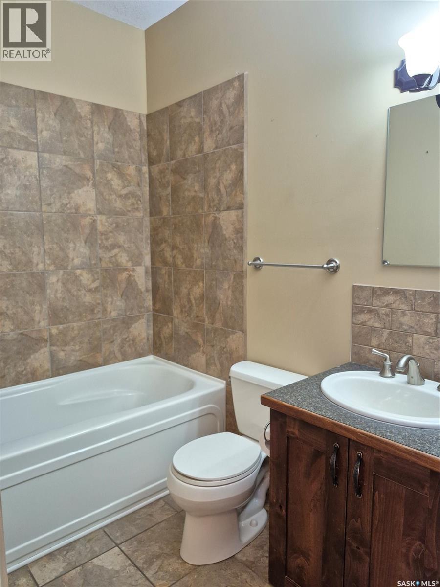 10321 Henderson Drive, North Battleford, Saskatchewan  S9Z 3Y9 - Photo 29 - SK051114