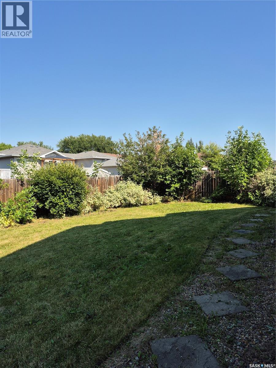 10321 Henderson Drive, North Battleford, Saskatchewan  S9Z 3Y9 - Photo 45 - SK051114