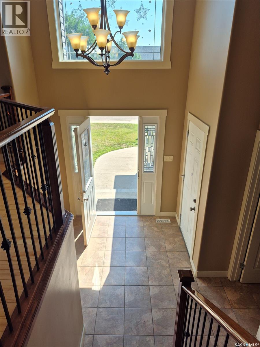 10321 Henderson Drive, North Battleford, Saskatchewan  S9Z 3Y9 - Photo 5 - SK051114