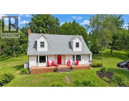2422 105 Route, Lower Queensbury, New Brunswick