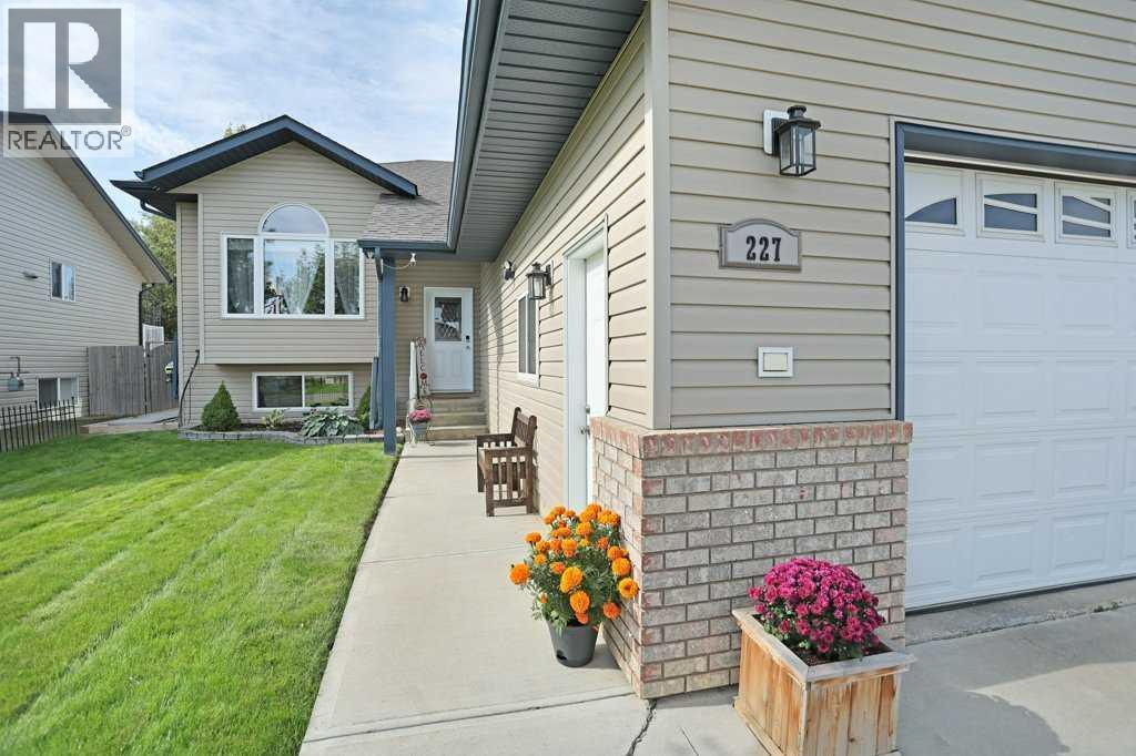 227 Meadowbrook Drive