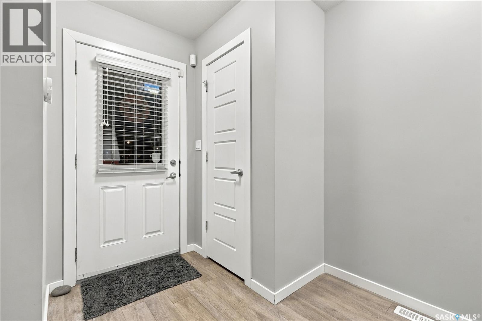 4653 Primrose Green Drive E, Regina, Saskatchewan  S4V 3K8 - Photo 3 - SK049488