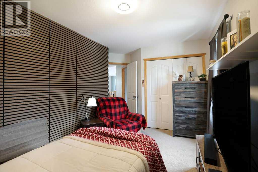 227 Meadowbrook Drive