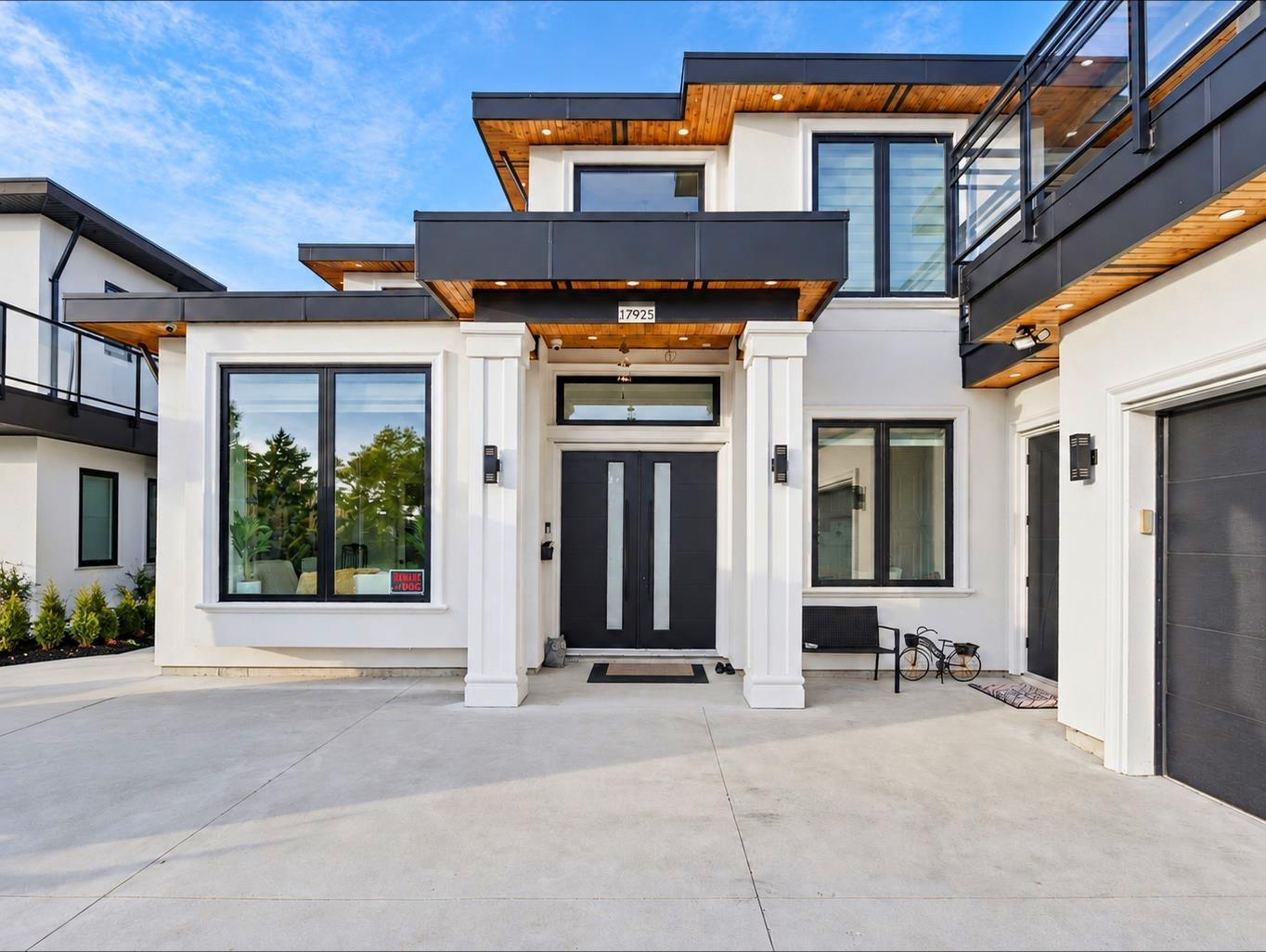 17925 56A AVENUE, surrey, British Columbia