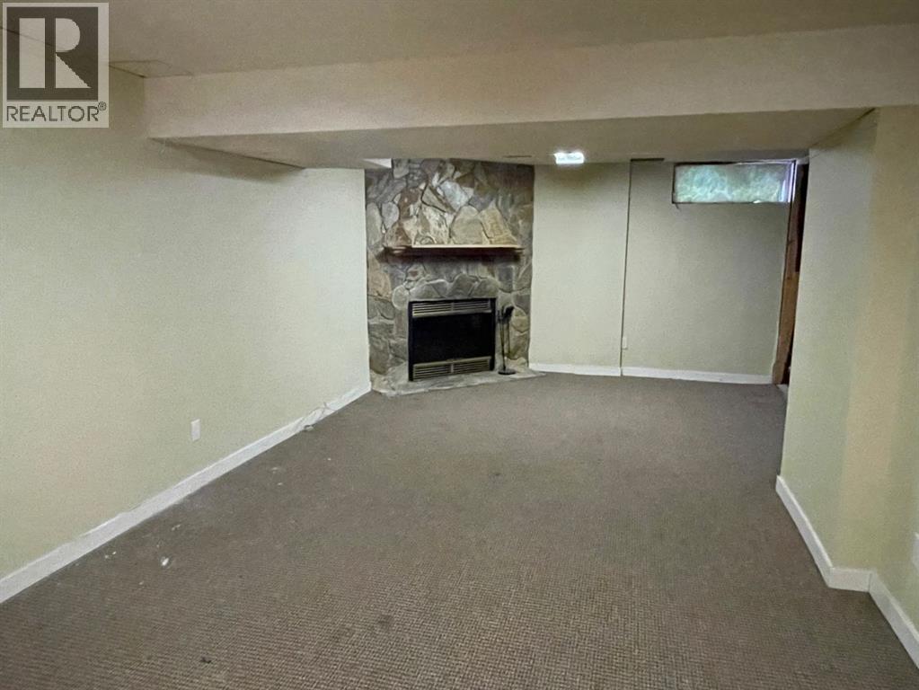 247 Bracewood Road SW, Calgary, Alberta  T2W 3C2 - Photo 24 - A2346722