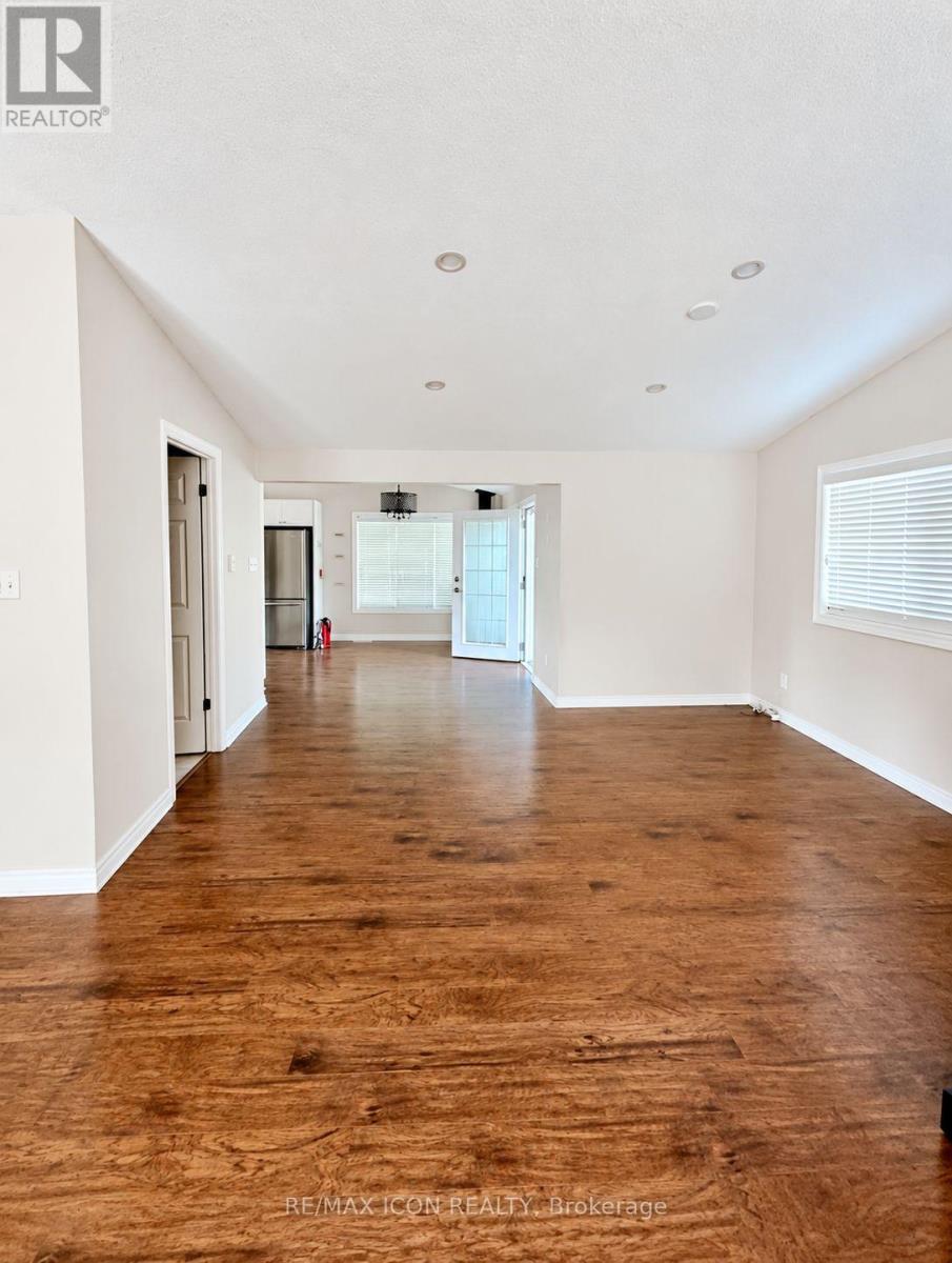 201 Biltmore Drive, South Huron, Ontario  N0M 1T0 - Photo 4 - X14034174