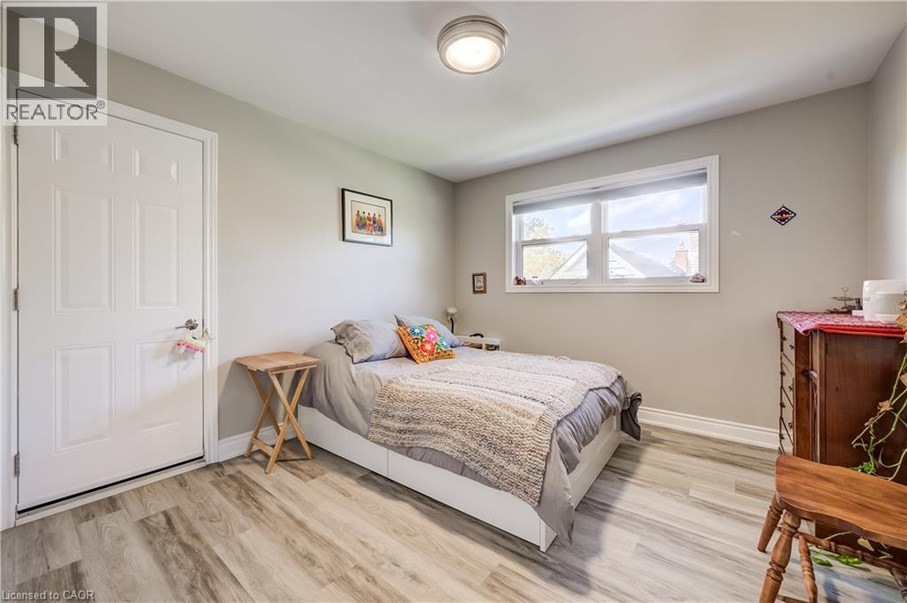 283 Becker Street, Kitchener, Ontario  N2B 1X8 - Photo 11 - 40870611