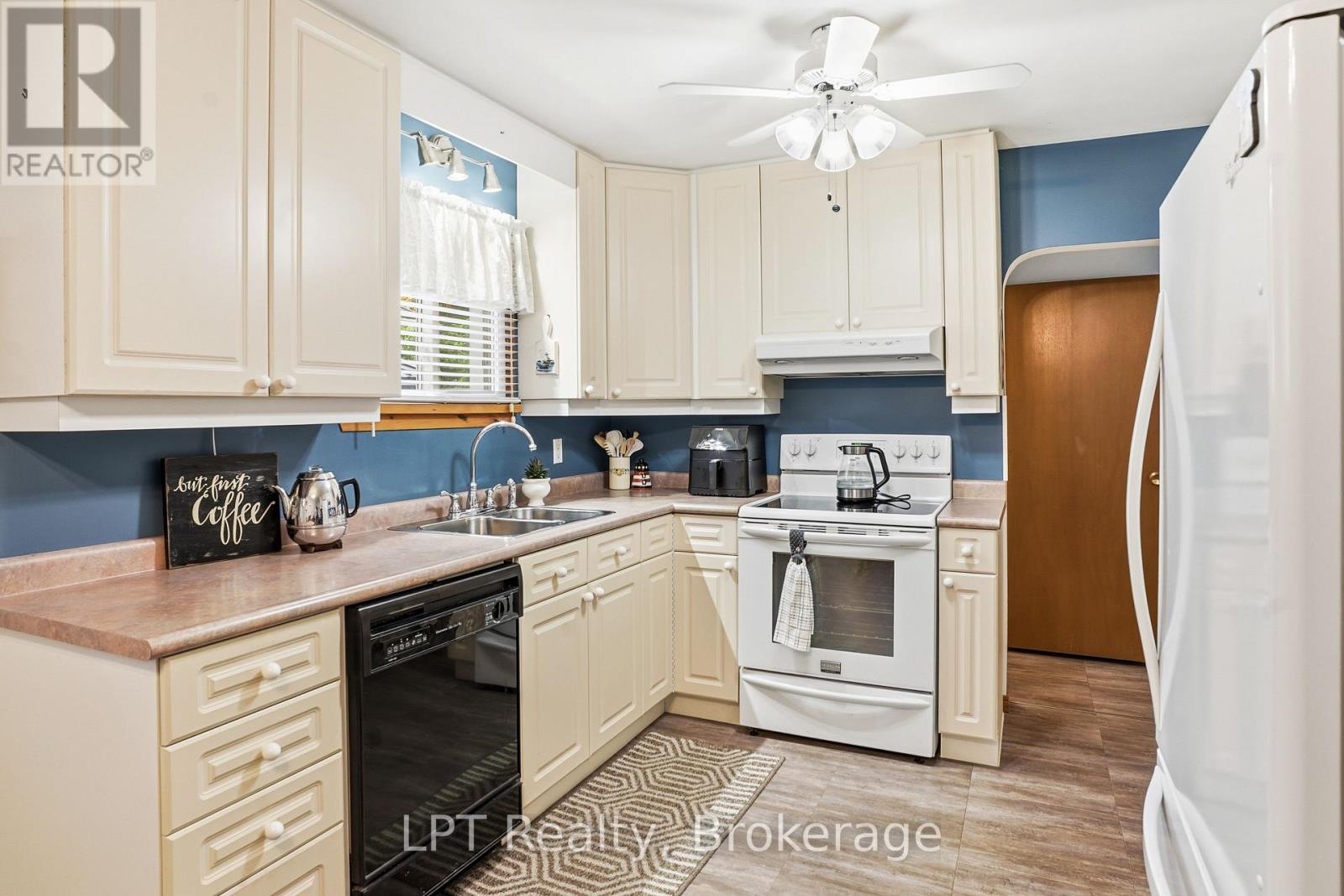 463 Frank Street, South Bruce Peninsula, Ontario  N0H 2T0 - Photo 11 - X14081518