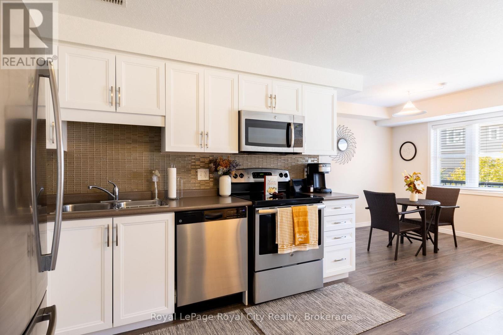 23c - 1989 Ottawa Street S, Kitchener, Ontario  N2E 0G7 - Photo 4 - X14081612
