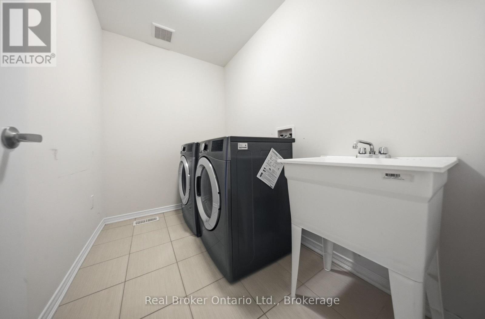 51 Magdalena Street, Hamilton, Ontario  L8J 0M3 - Photo 14 - X14081742