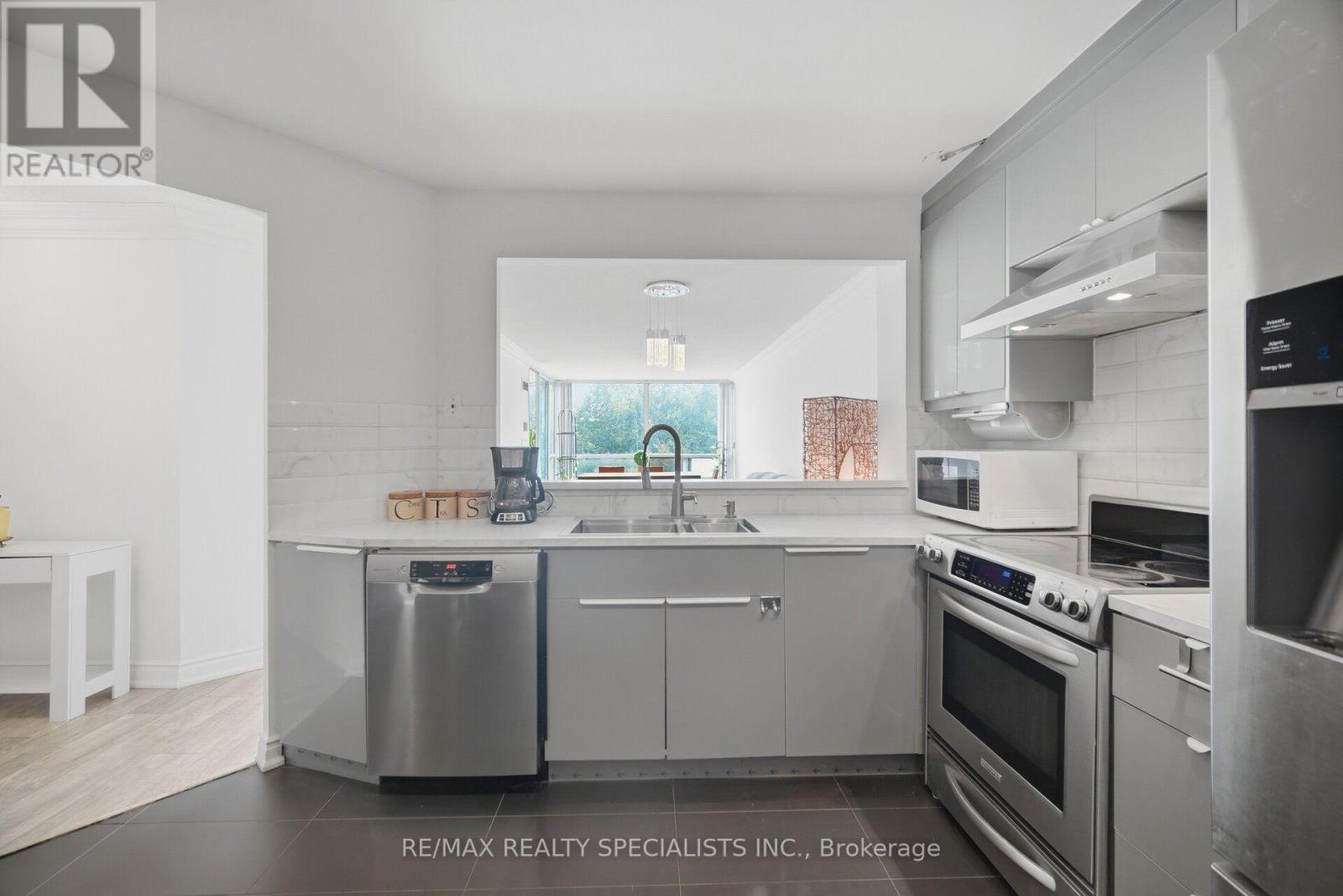 306 - 1131 Steeles Avenue W, Toronto (Westminster-Branson), Ontario  M2R 3W8 - Photo 14 - C14081498