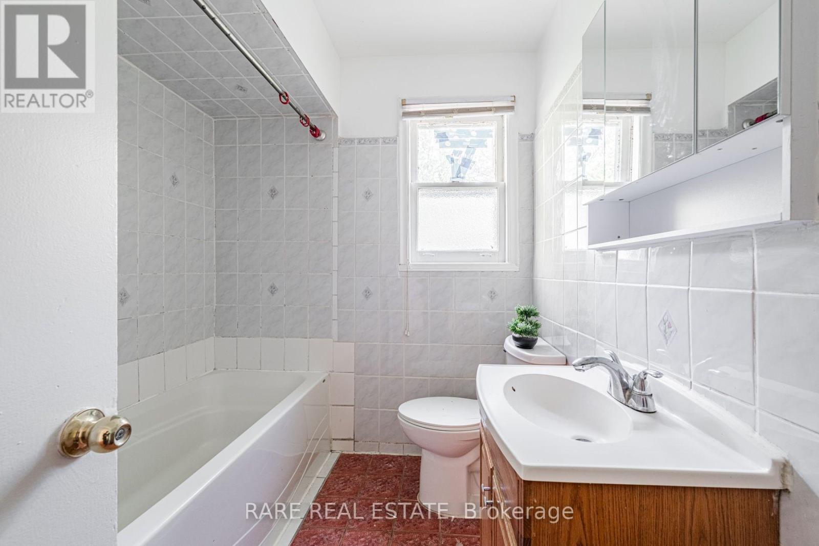 Main - 14 Alexis Boulevard, Toronto (Clanton Park), Ontario  M3H 2P3 - Photo 17 - C14081750