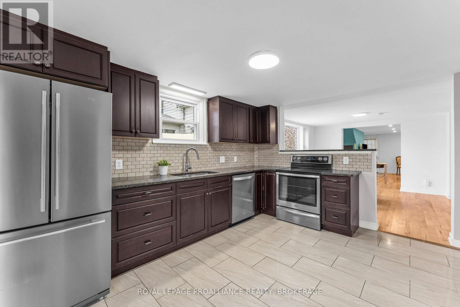 262 Brock Street, Gananoque, Ontario  K7G 1K4 - Photo 13 - X14081476